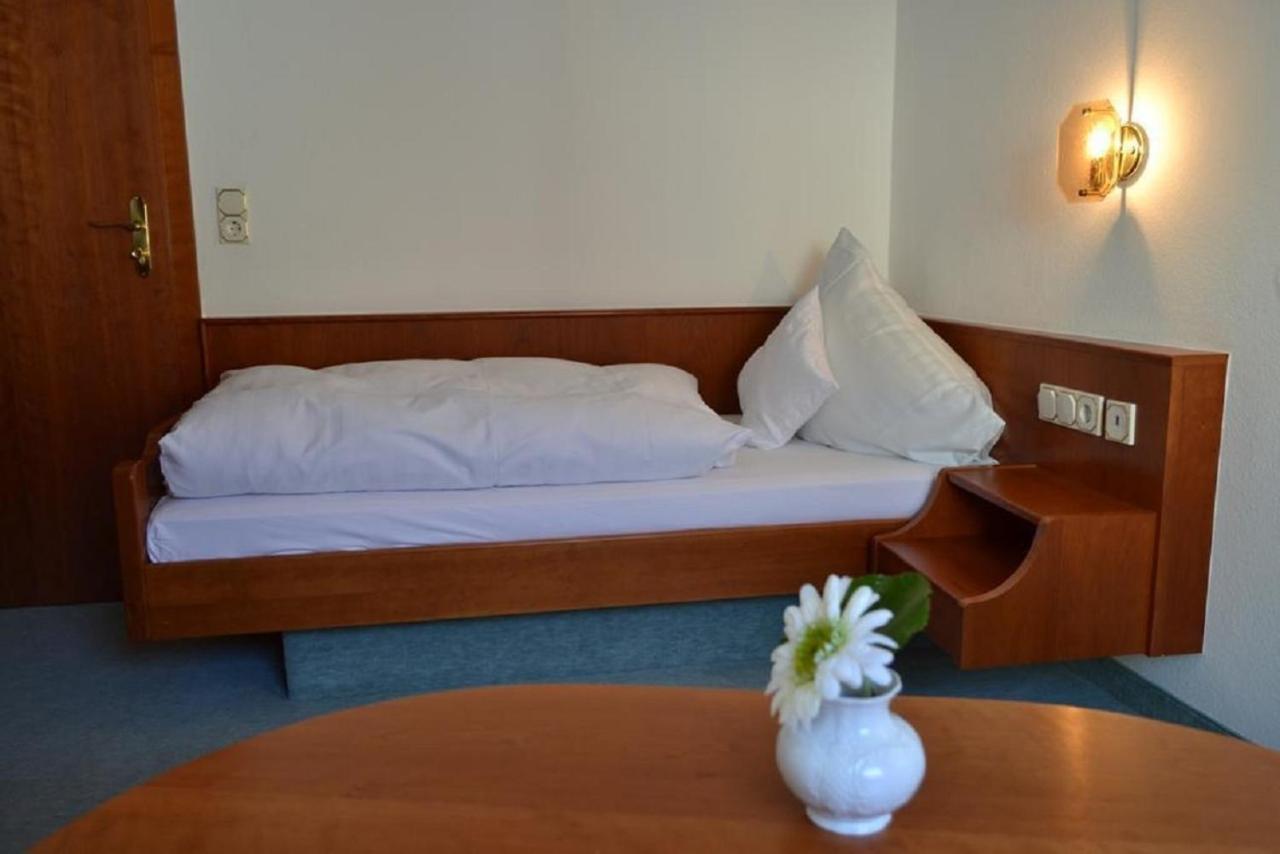 Hotel Hofgarten บาดบูเคา ภายนอก รูปภาพ